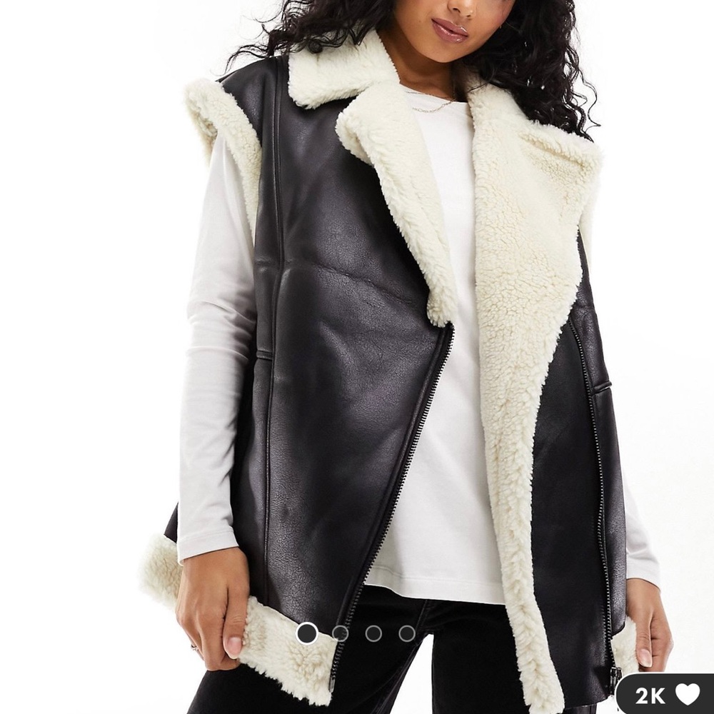Fur vest